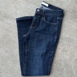 Gap women’s true skinny jeans size 27 R